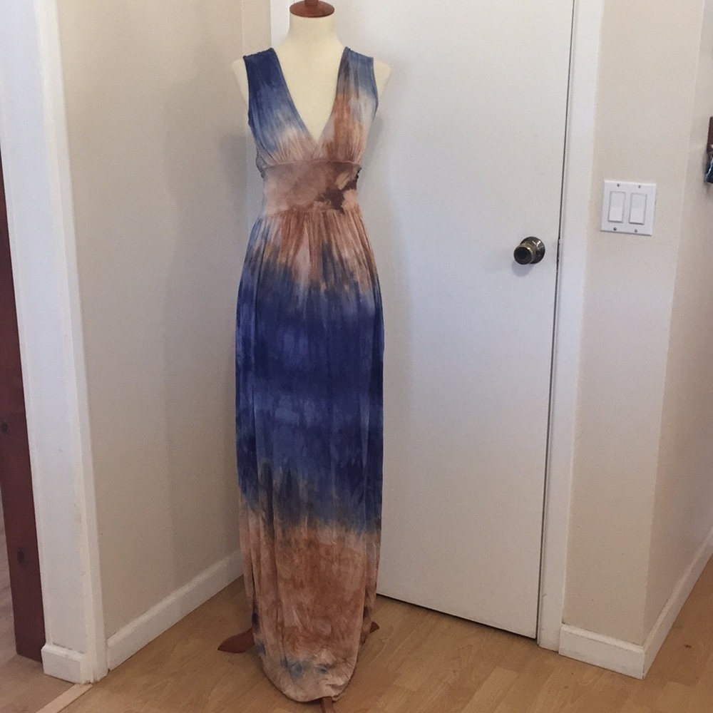 LOVE TANJANE Maxi Dress FF21‎